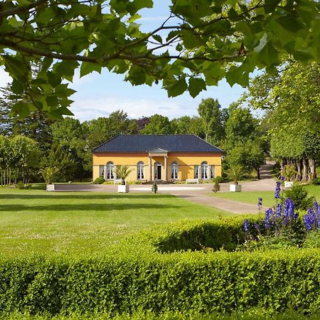 Апартаменты Schloss Глюксбург Экстерьер фото